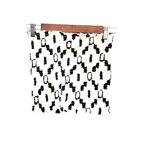 H&M Tops - Cropped Tube Top